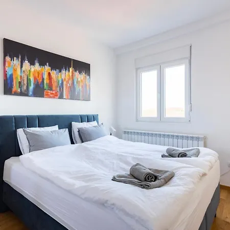 Altina Connect - New, Parking, Netflix Lejlighed Beograd