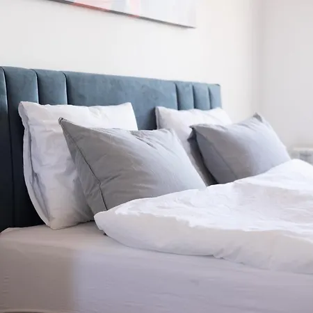 Altina Connect - New, Parking, Netflix Lejlighed *