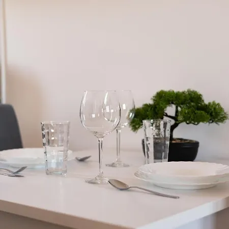 Altina Connect - New, Parking, Netflix * Beograd